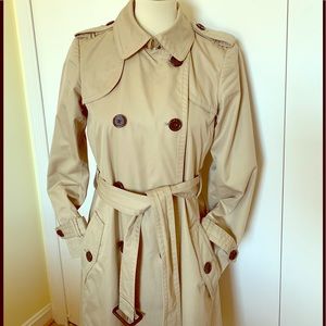 Classic Trench (Banana Republic)  Petite Medium